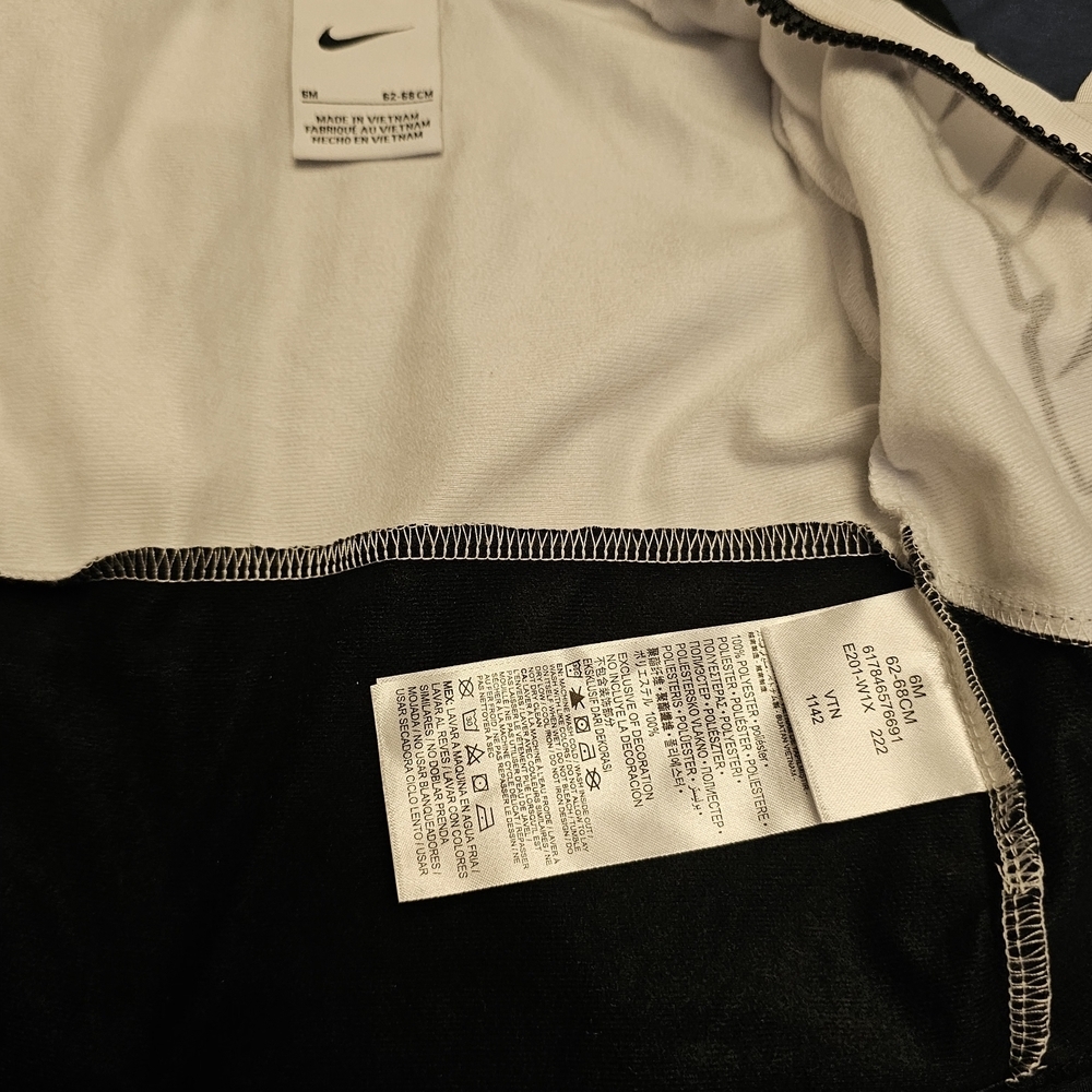 Nike Kids Black and White Sweatpants - Picture 5 of 9
